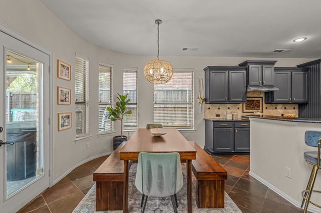 242 Livingston Drive, Hickory Creek, TX 75065