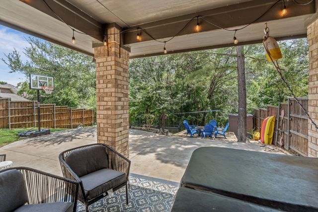 242 Livingston Drive, Hickory Creek, TX 75065