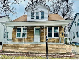 8175 Central, Center Line, MI 48015