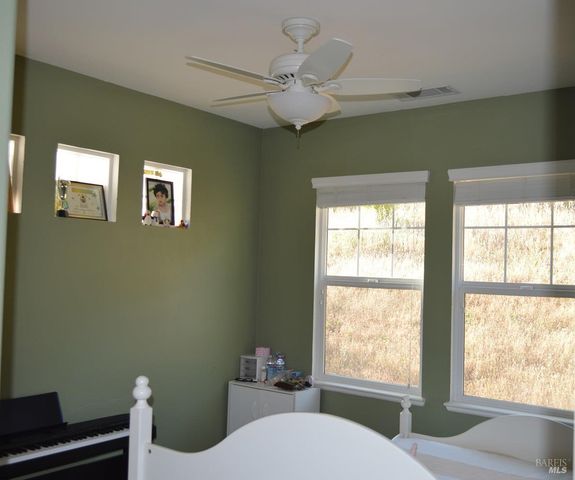 36 Rowe Ranch Dr, Novato, CA 94949