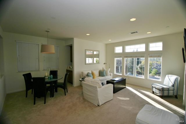 36 Rowe Ranch Dr, Novato, CA 94949