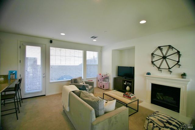 36 Rowe Ranch Dr, Novato, CA 94949