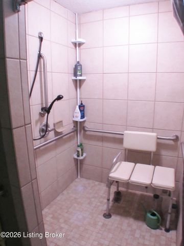 169 Centerview Rough River Ln, Hudson, KY 40145