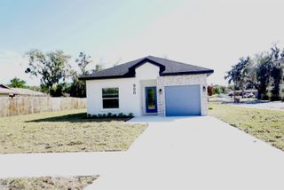 900 E GOTTSCHE AVENUE, Eustis, FL 32726