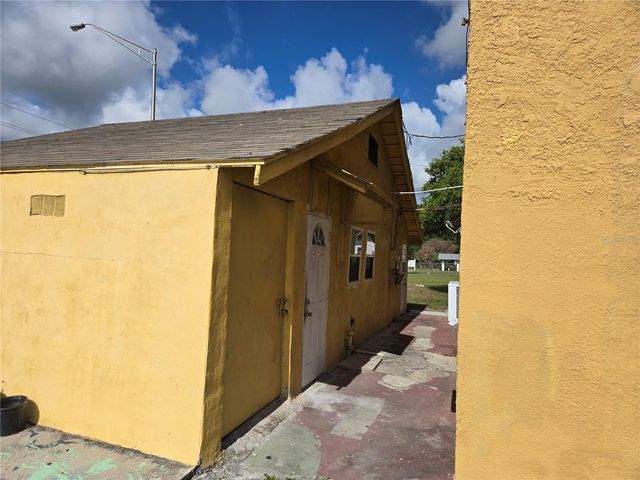 1725 OLD BARTOW ROAD, Lake Wales, FL 33859