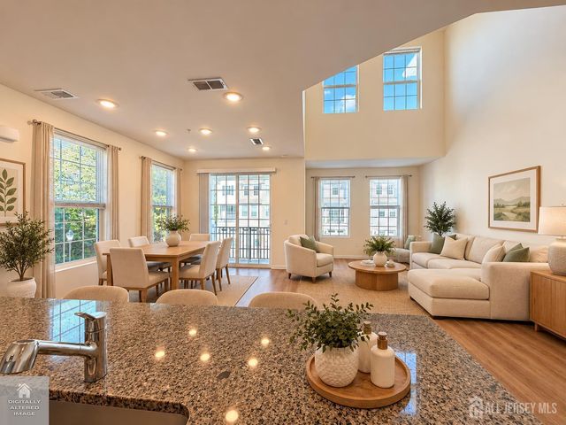 83 Depot Way, Dunellen, NJ 08812
