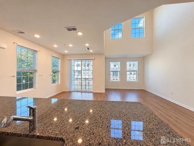 83 Depot Way, Dunellen, NJ 08812