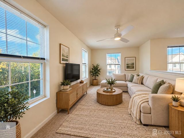 83 Depot Way, Dunellen, NJ 08812