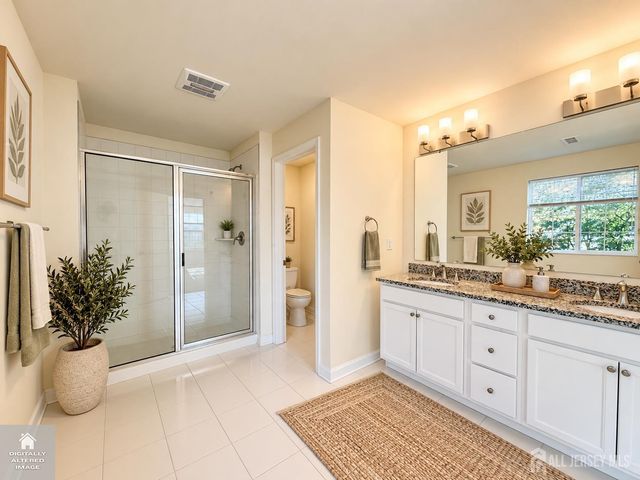 83 Depot Way, Dunellen, NJ 08812