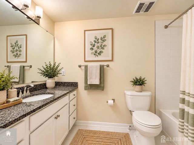83 Depot Way, Dunellen, NJ 08812