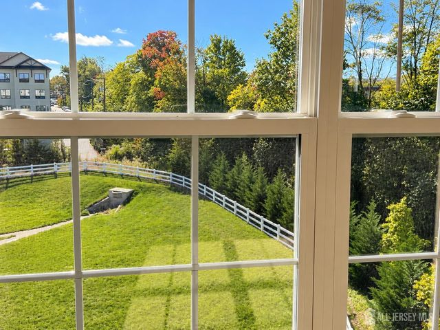 83 Depot Way, Dunellen, NJ 08812