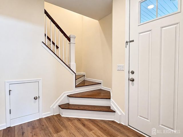 83 Depot Way, Dunellen, NJ 08812