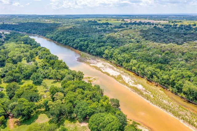 9124 Bontura Road, Granbury, TX 76049