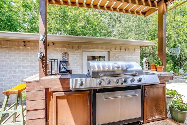 9124 Bontura Road, Granbury, TX 76049
