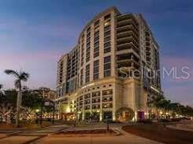 50 CENTRAL AVENUE 11A, Sarasota, FL 34236