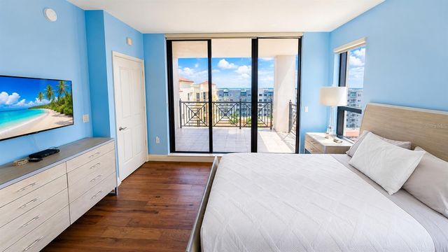 50 CENTRAL AVENUE 11A, Sarasota, FL 34236