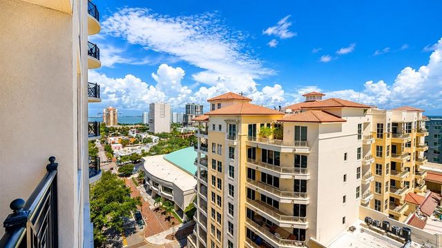 50 CENTRAL AVENUE 11A, Sarasota, FL 34236