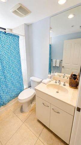 50 CENTRAL AVENUE 11A, Sarasota, FL 34236