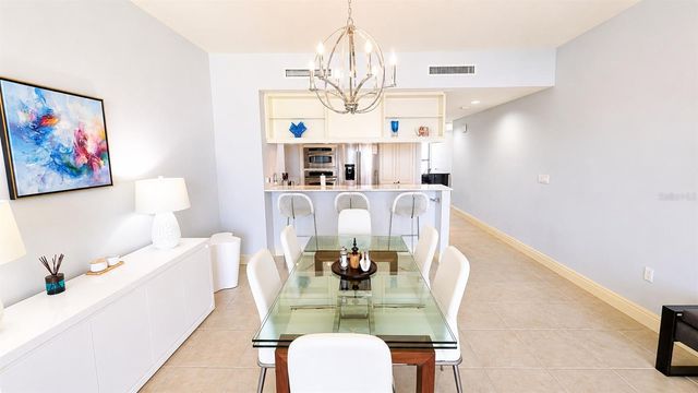 50 CENTRAL AVENUE 11A, Sarasota, FL 34236