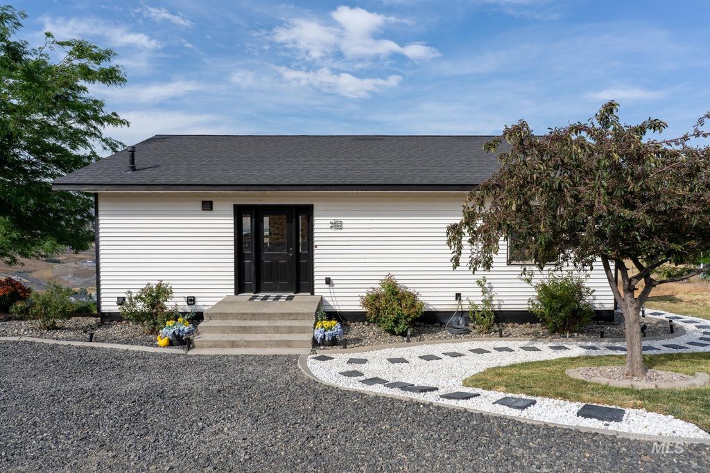 2860 Scenic Hills Drive, Clarkston, WA 99403