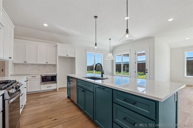 9730 E 132nd Street, Bixby, OK 74008