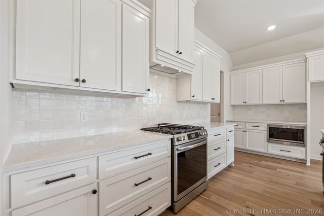 9730 E 132nd Street, Bixby, OK 74008