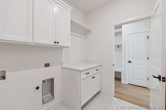 9730 E 132nd Street, Bixby, OK 74008