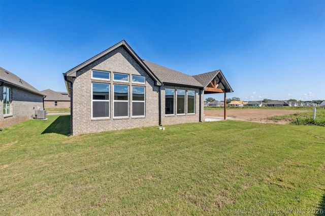9730 E 132nd Street, Bixby, OK 74008