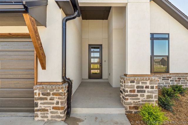 9730 E 132nd Street, Bixby, OK 74008