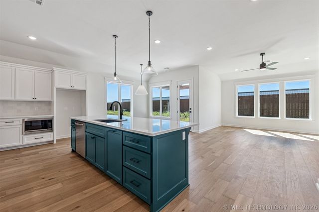 9730 E 132nd Street, Bixby, OK 74008