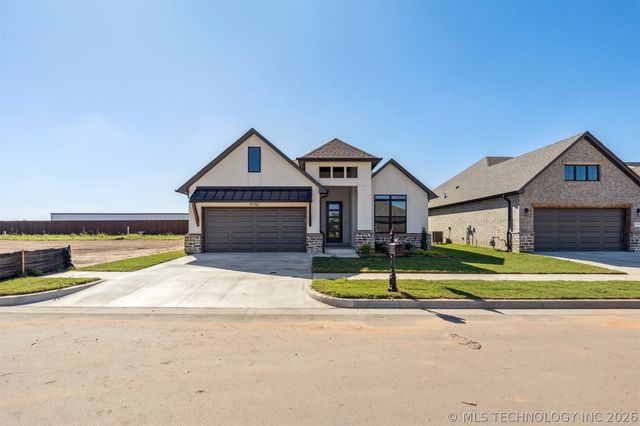 9730 E 132nd Street, Bixby, OK 74008