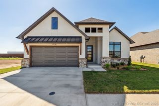 9730 E 132nd Street, Bixby, OK 74008