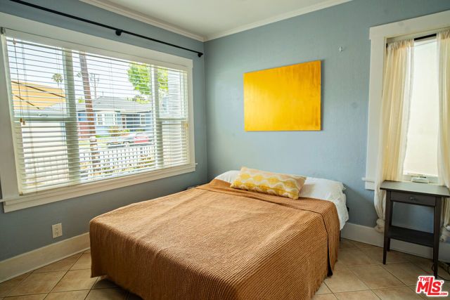 4224 E 11th Street, Long Beach, CA 90804