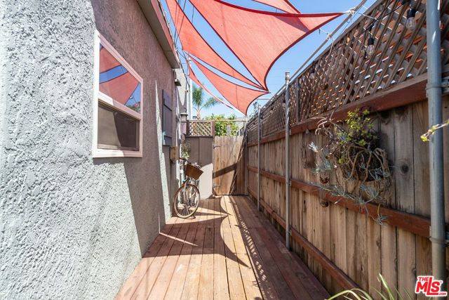 4224 E 11th Street, Long Beach, CA 90804