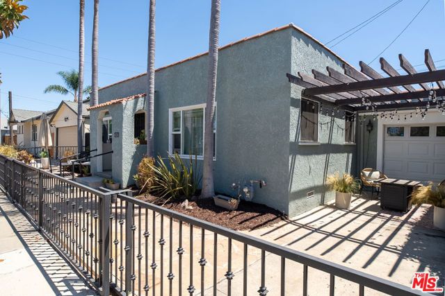 4224 E 11th Street, Long Beach, CA 90804