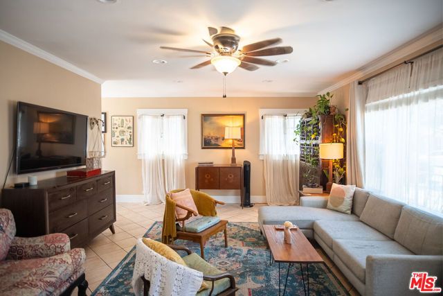 4224 E 11th Street, Long Beach, CA 90804