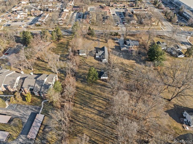 34505 W 9 MILE Road, Farmington, MI 48335