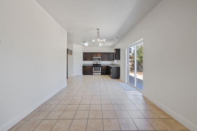 2964 Hannah Avenue, Sanger, CA 93657