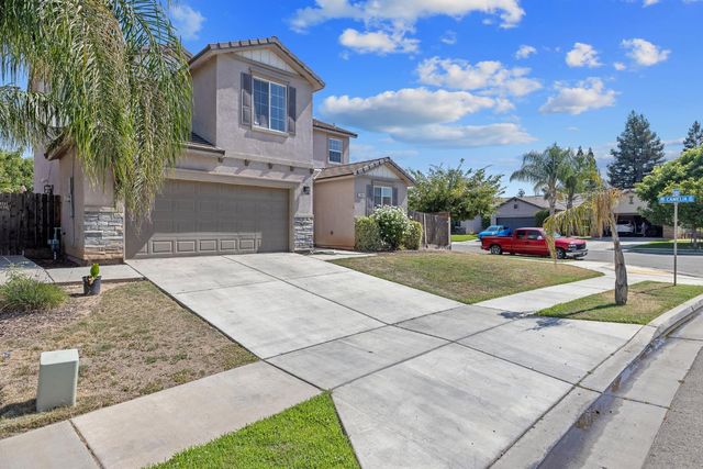 2964 Hannah Avenue, Sanger, CA 93657