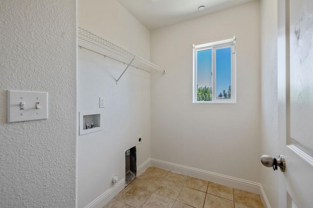 2964 Hannah Avenue, Sanger, CA 93657