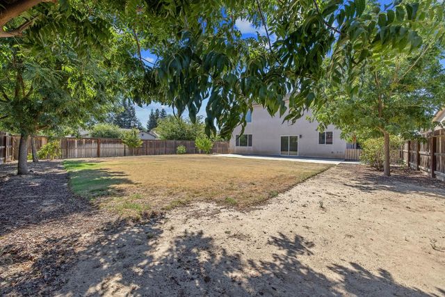 2964 Hannah Avenue, Sanger, CA 93657