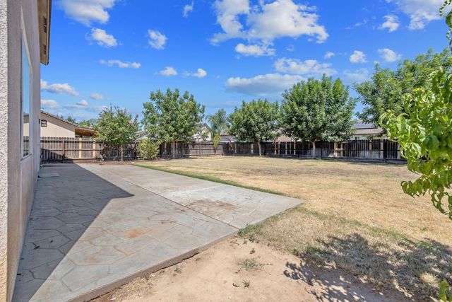 2964 Hannah Avenue, Sanger, CA 93657
