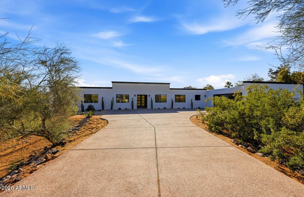 Image 31 of property listing at 6516 N 43RD Place 19, Paradise Valley, AZ 85253