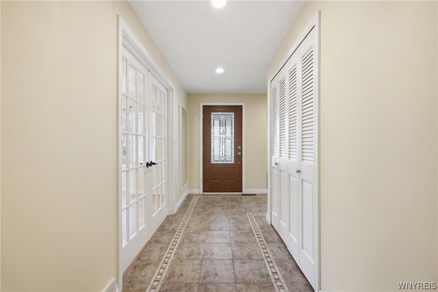 28 Fox Chapel Road, Amherst, NY 14221