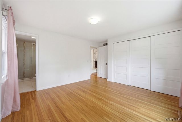 28 Fox Chapel Road, Amherst, NY 14221