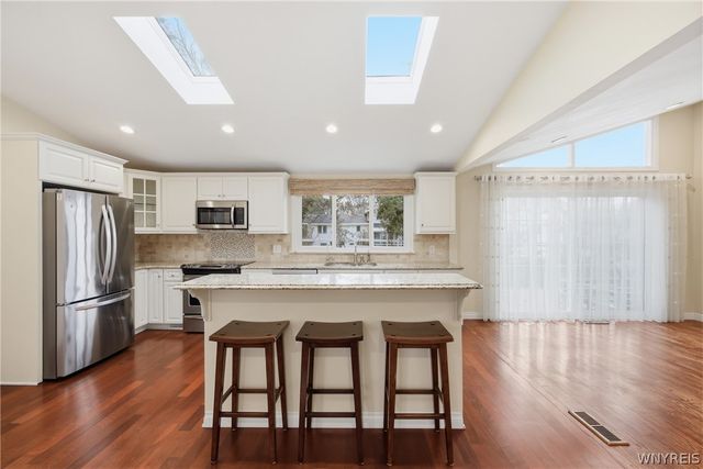 28 Fox Chapel Road, Amherst, NY 14221