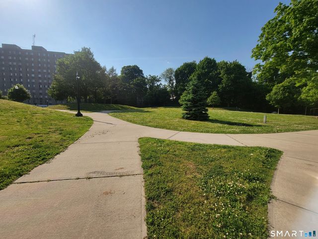 79 Mencel Circle A, Bridgeport, CT 06610