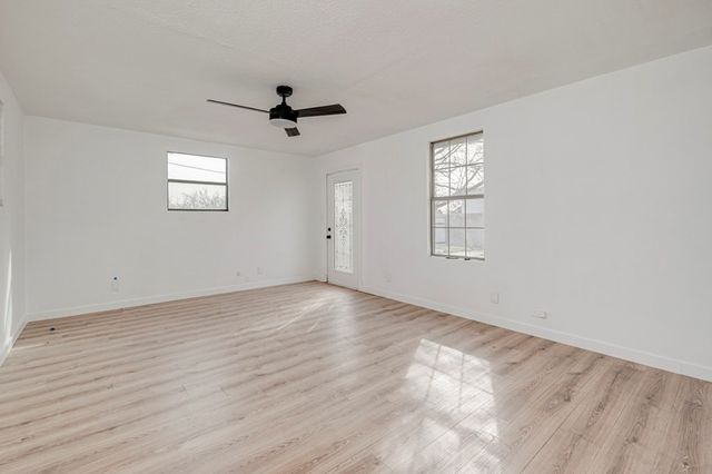 4601 Thomason Dr, Midland, TX 79703