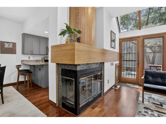 353 Harrison St, Denver, CO 80206