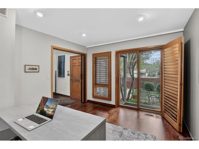 353 Harrison St, Denver, CO 80206